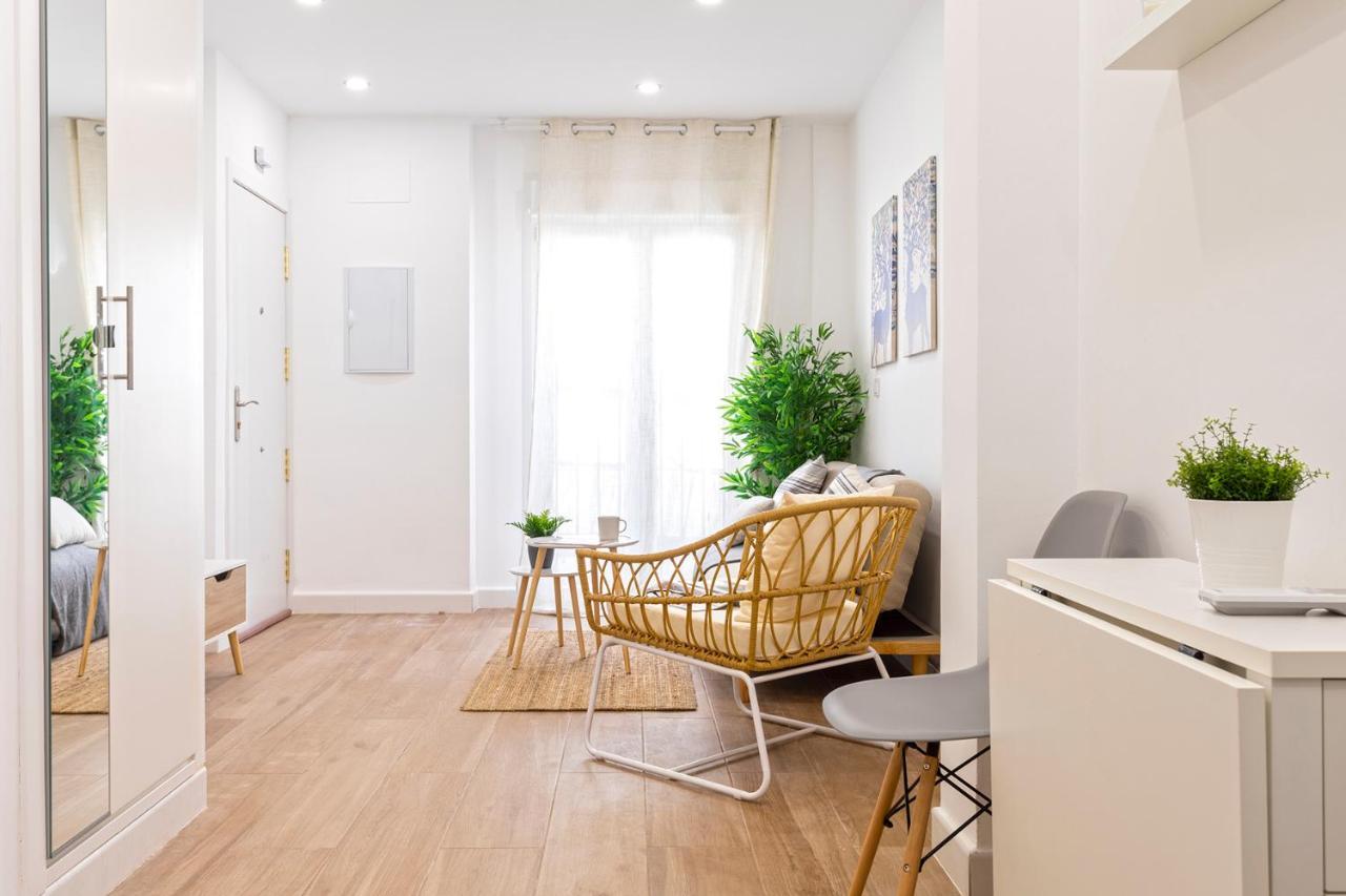 Malgi Apartment - Malaga City Centre Luaran gambar